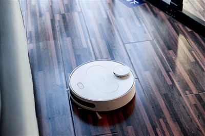 Sɛnea Wɔde Smart Robot Vacuum Di Dwuma